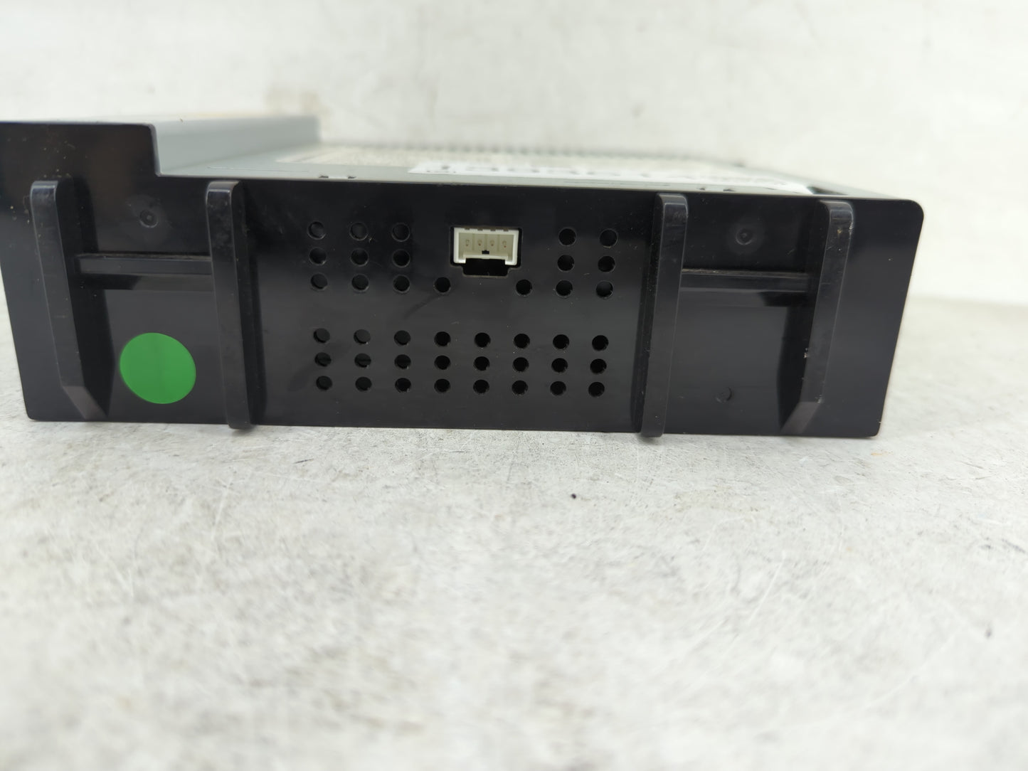 2016 Chevrolet Silverado 1500 Radio AM FM Cd Player Receiver Replacement P/N:42473827 Fits OEM Used Auto Parts - Oemusedauto