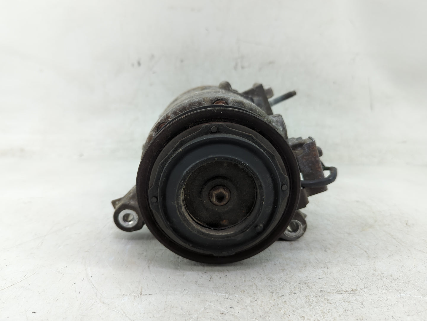 2014 Chevrolet Silverado 1500 Air Conditioning A/c Ac Compressor Oem - Oemusedautoparts1.com
