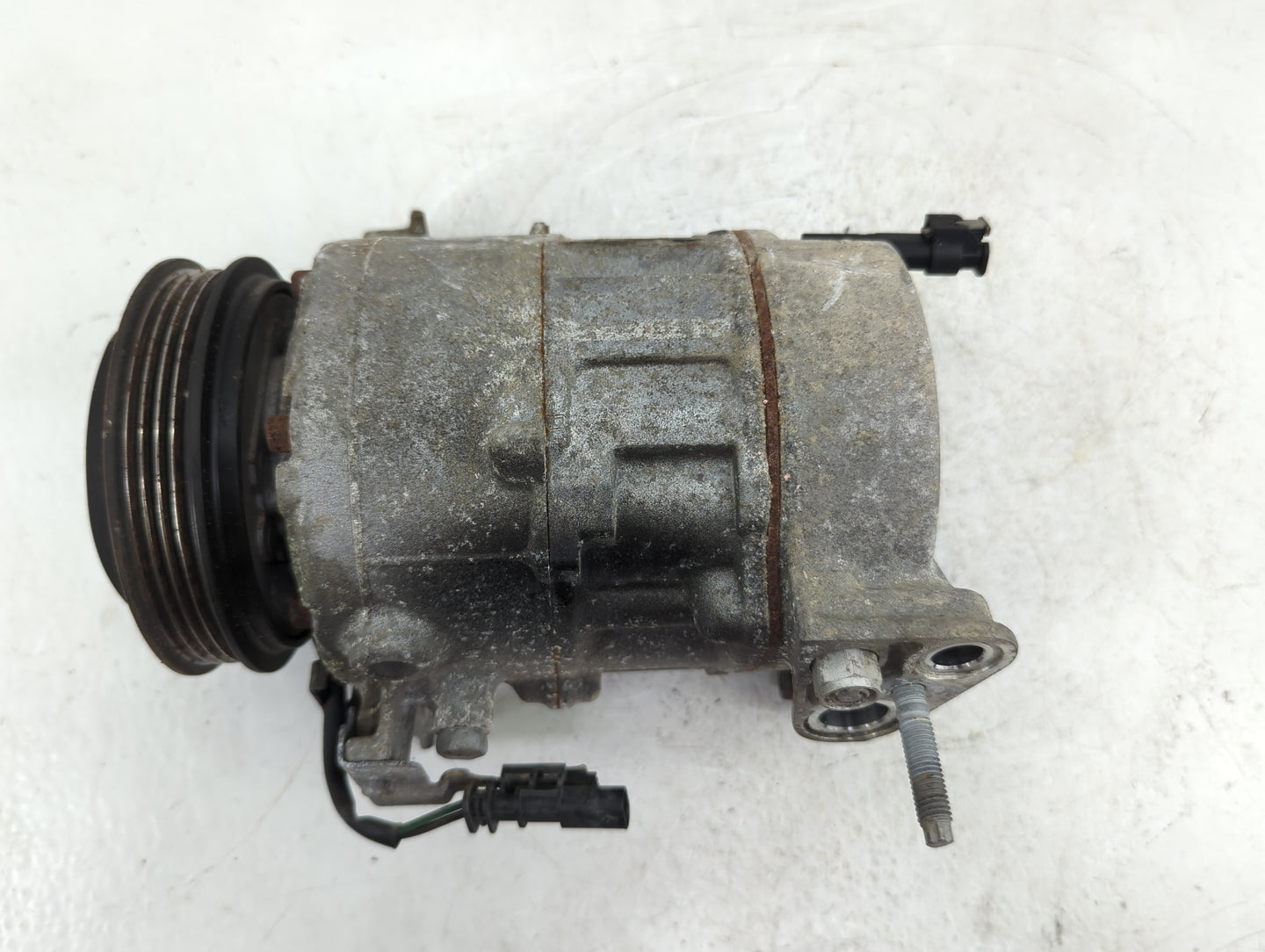 2014 Chevrolet Silverado 1500 Air Conditioning A/c Ac Compressor Oem - Oemusedautoparts1.com