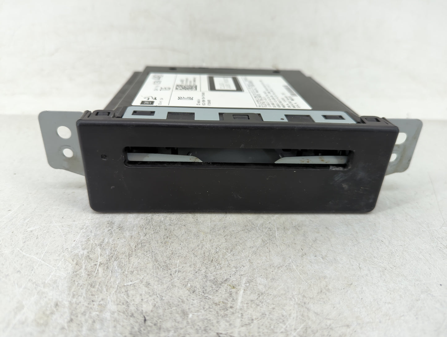 2015-2019 Chevrolet Silverado 1500 Radio AM FM Cd Player Receiver Replacement P/N:812425551 13594481 Fits OEM Used Auto Part