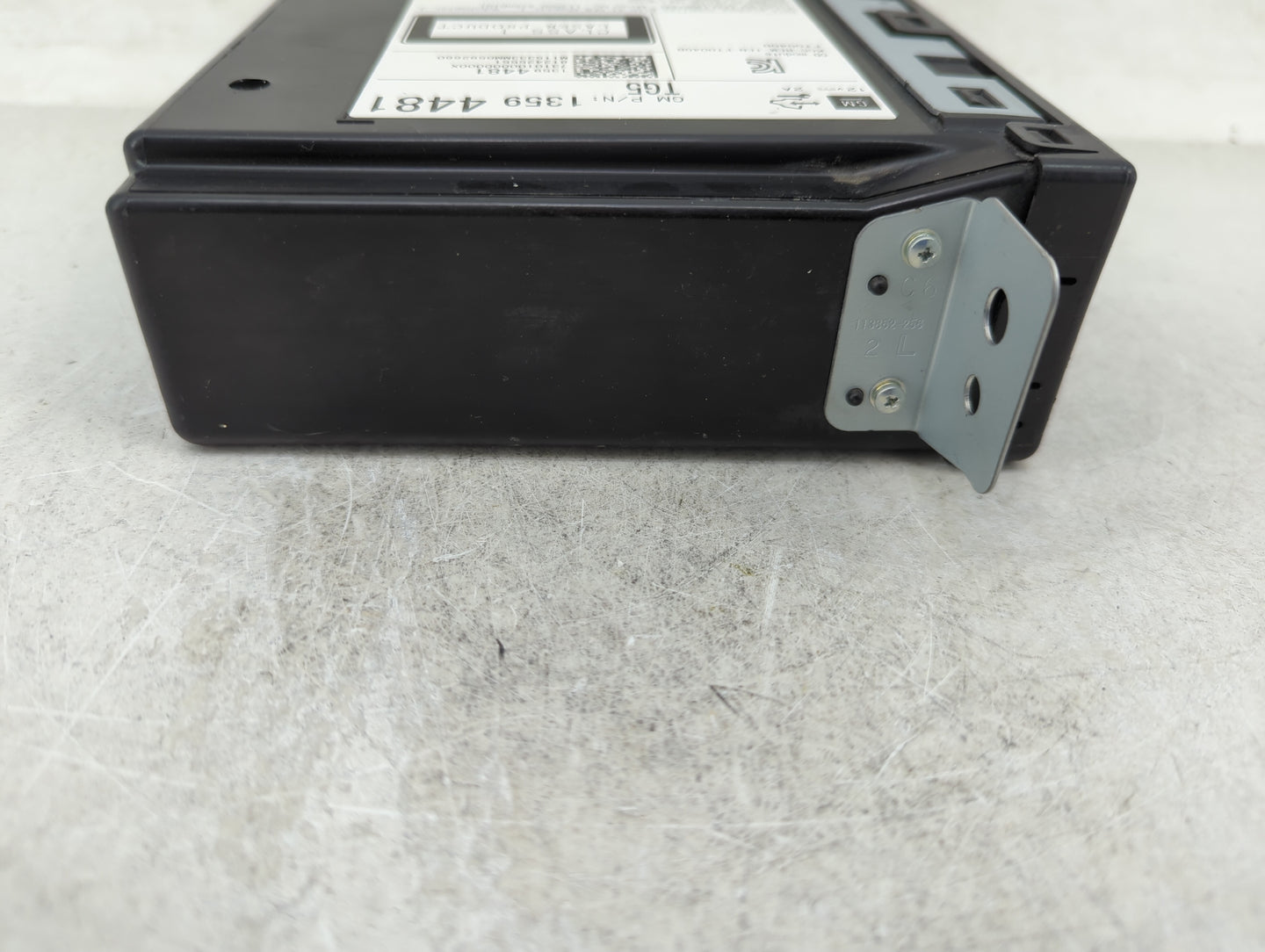 2015-2019 Chevrolet Silverado 1500 Radio AM FM Cd Player Receiver Replacement P/N:812425551 13594481 Fits OEM Used Auto Part