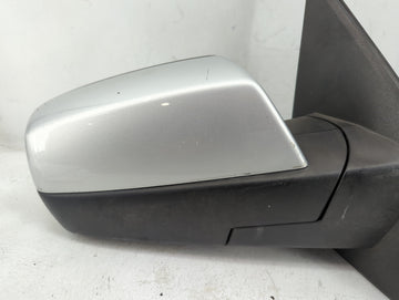 2014-2019 Chevrolet Silverado 1500 Passenger Side View Mirror - Right Door Mirror OEM Used