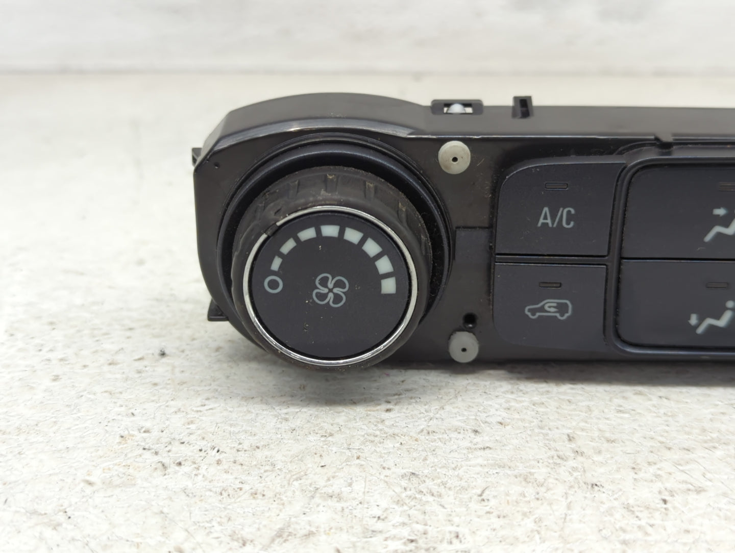 2014-2019 Chevrolet Silverado 1500 Climate Control Module Temperature AC/Heater Replacement P/N:815372982 23486619 Fits OEM 