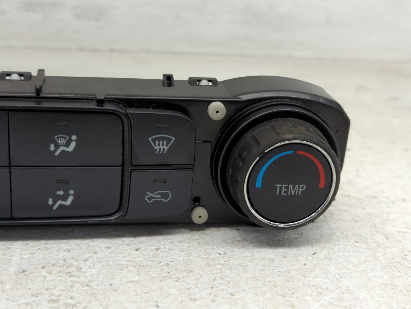 2014-2019 Chevrolet Silverado 1500 Climate Control Module Temperature AC/Heater Replacement P/N:815372982 23486619 Fits OEM 