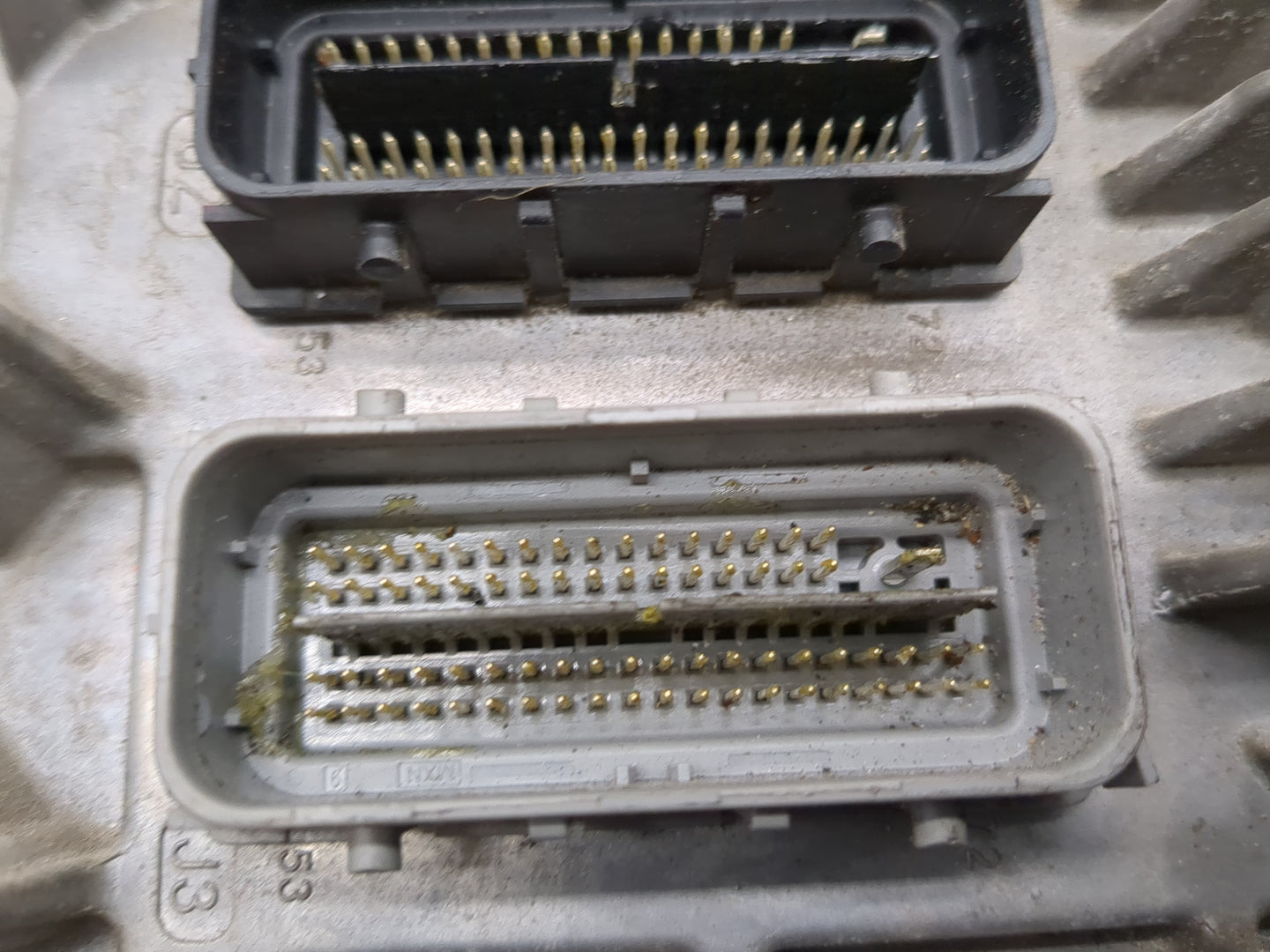 2016-2018 Chevrolet Silverado 1500 PCM Engine Control Computer ECU ECM PCU OEM P/N:12688528 Fits Fits 2016 2017 2018 OEM Use