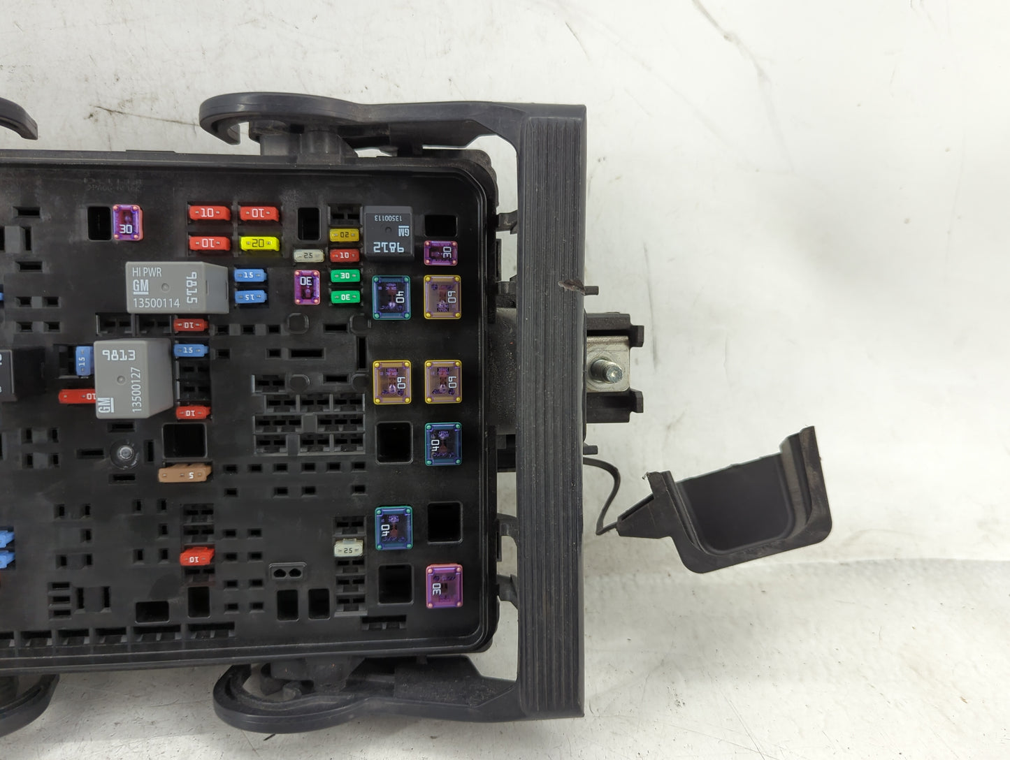 2016-2018 Chevrolet Silverado 1500 Fusebox Fuse Box Panel Relay Module P/N:23387797 Fits Fits 2016 2017 2018 OEM Used Auto P