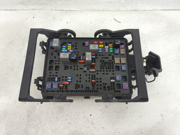 2016-2018 Chevrolet Silverado 1500 Fusebox Fuse Box Panel Relay Module P/N:23387797 01 Fits Fits 2016 2017 2018 OEM Used Auto Parts