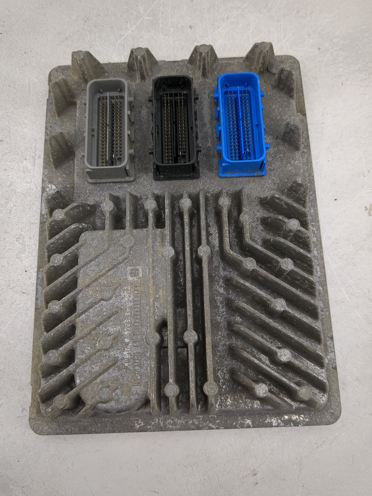2014-2016 Chevrolet Silverado 1500 PCM Engine Control Computer ECU ECM PCU OEM P/N:12673228 12672537 Fits Fits 2014 2015 201