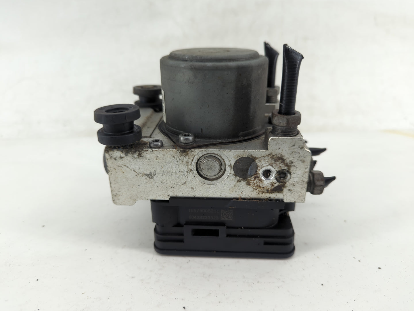 2016 Chevrolet Silverado 1500 ABS Pump Control Module Replacement P/N:23388971 23388972 Fits Fits 2017 2018 OEM Used Auto Pa