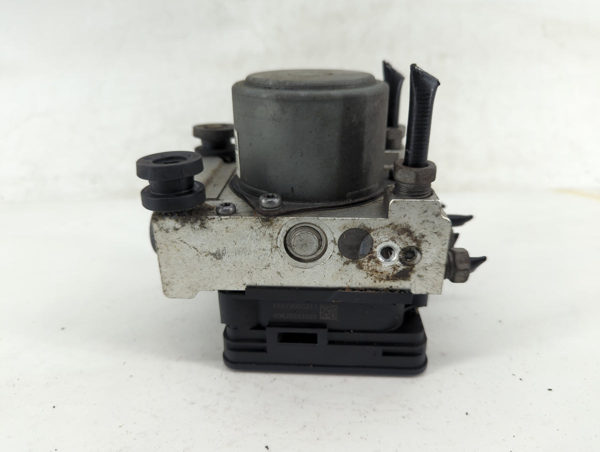2016 Chevrolet Silverado 1500 ABS Pump Control Module Replacement P/N:23388971 23388972 Fits Fits 2017 2018 OEM Used Auto Pa
