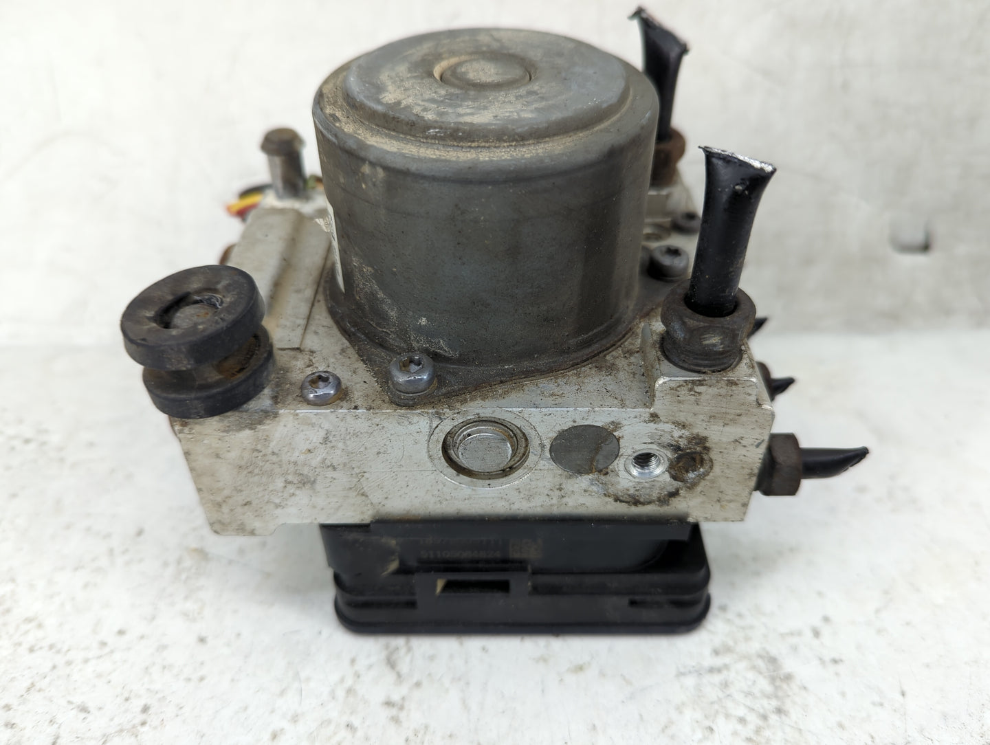 2016 Chevrolet Silverado 1500 ABS Pump Control Module Replacement P/N:23389971 2459800000P, 12250659 Fits Fits 2017 2018 OEM