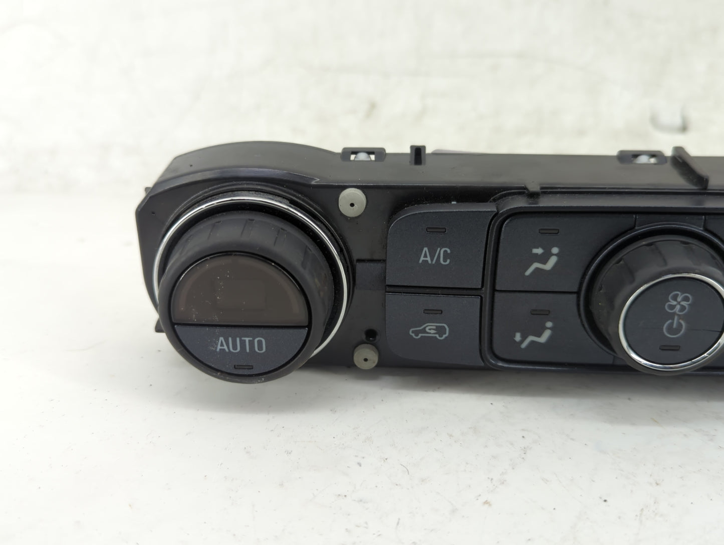 2014-2019 Chevrolet Silverado 1500 Climate Control Module Temperature AC/Heater Replacement P/N:23486614 Fits OEM Used Auto 