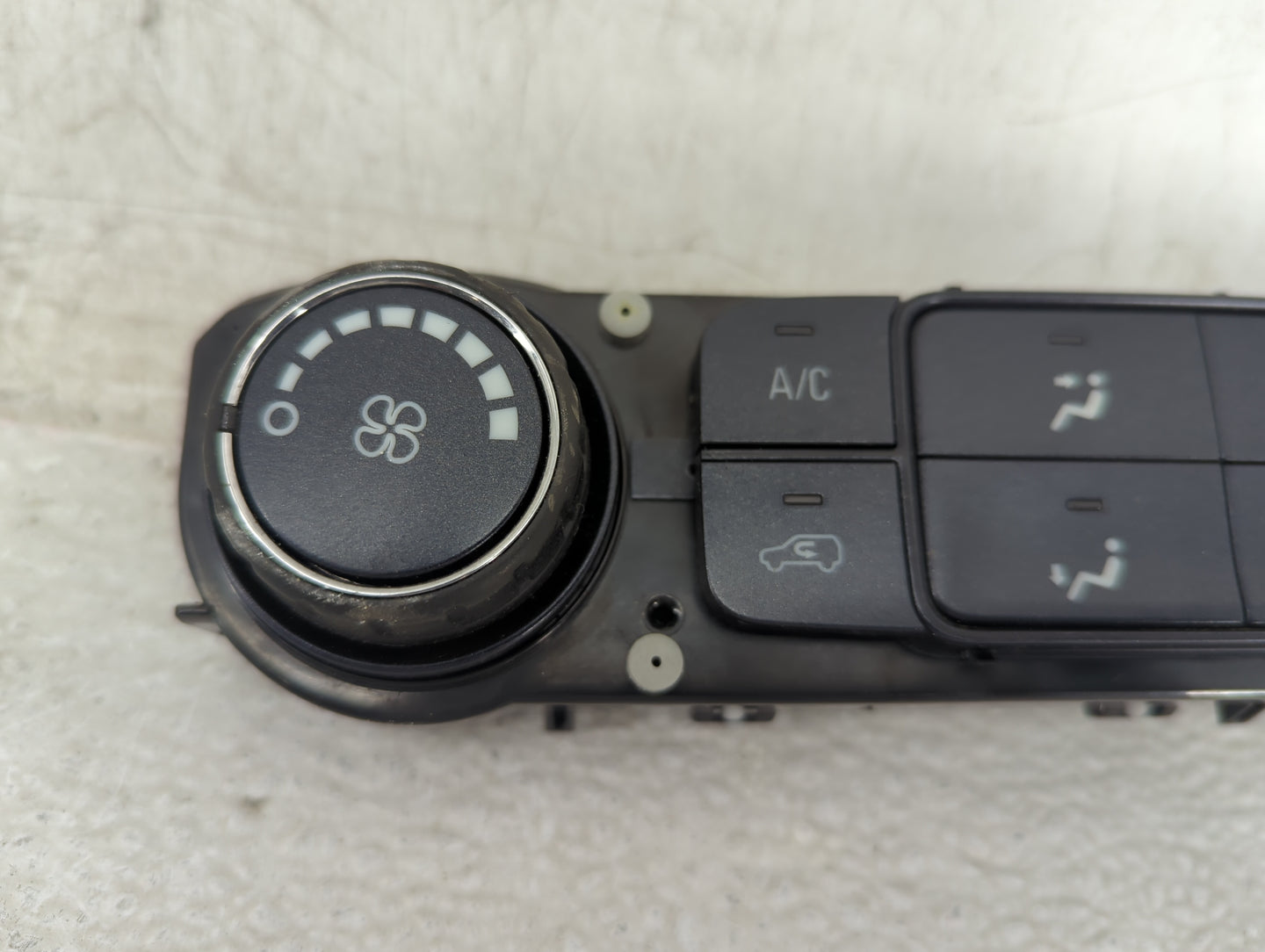 2014-2019 Chevrolet Silverado 1500 Climate Control Module Temperature AC/Heater Replacement P/N:23486621 Fits OEM Used Auto 