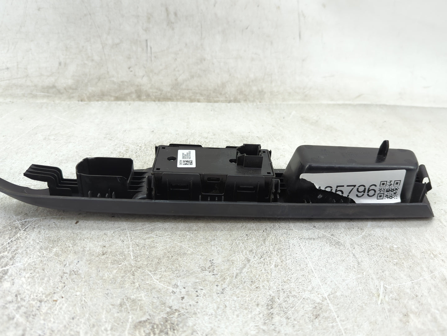 2014-2019 Chevrolet Silverado 1500 Master Power Window Switch Replacement Driver Side Left P/N:23154700 SANAE7831B Fits OEM 