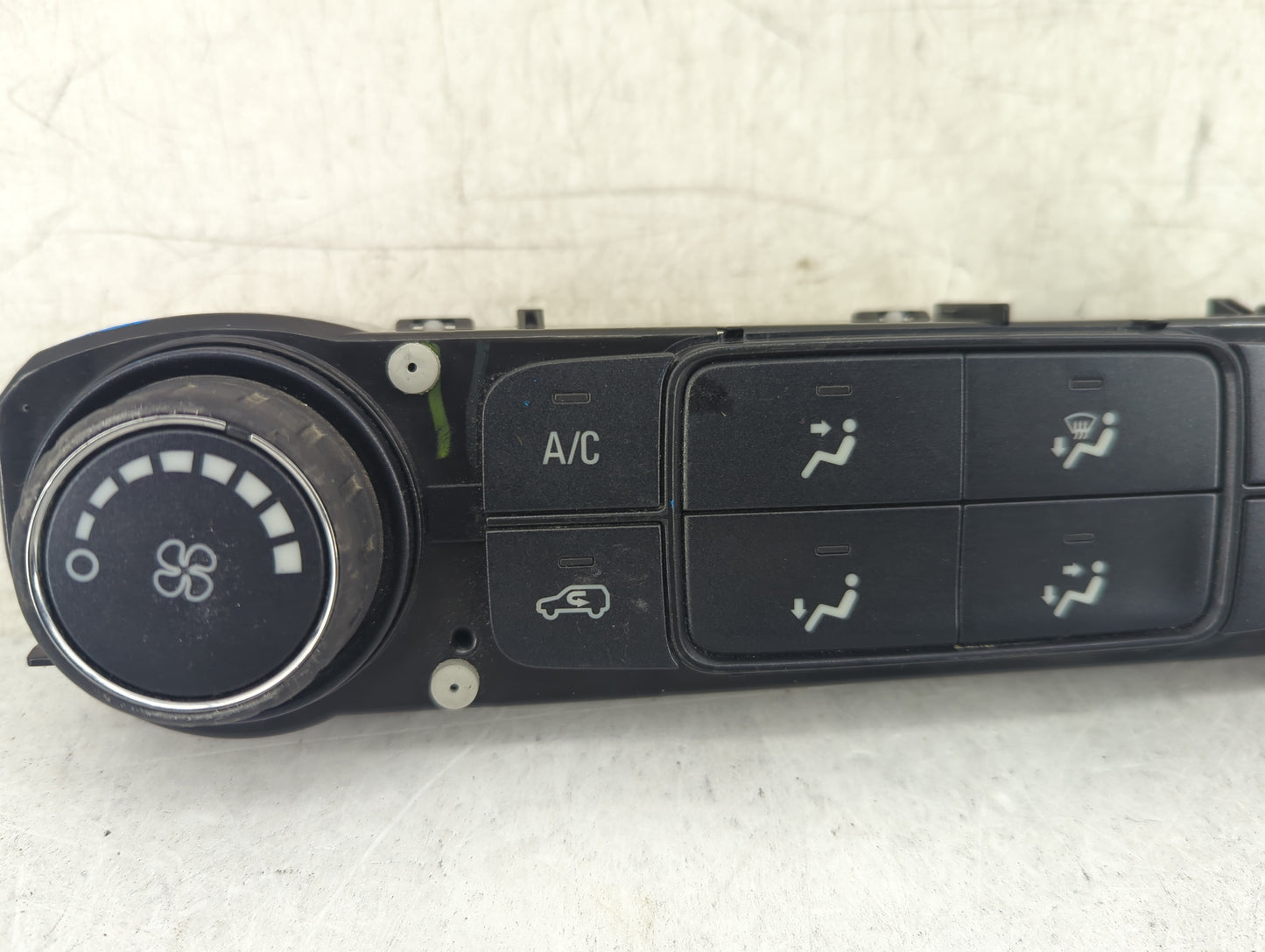 2014-2019 Chevrolet Silverado 1500 Climate Control Module Temperature AC/Heater Replacement P/N:23486621 Fits OEM Used Auto 