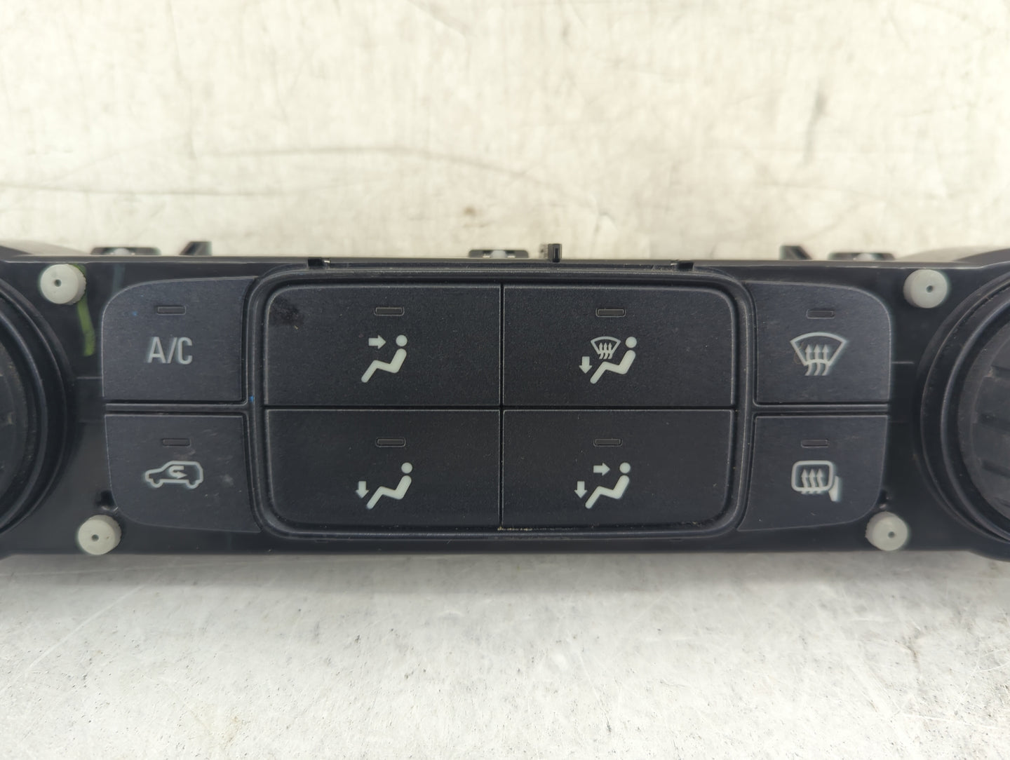 2014-2019 Chevrolet Silverado 1500 Climate Control Module Temperature AC/Heater Replacement P/N:23486621 Fits OEM Used Auto 