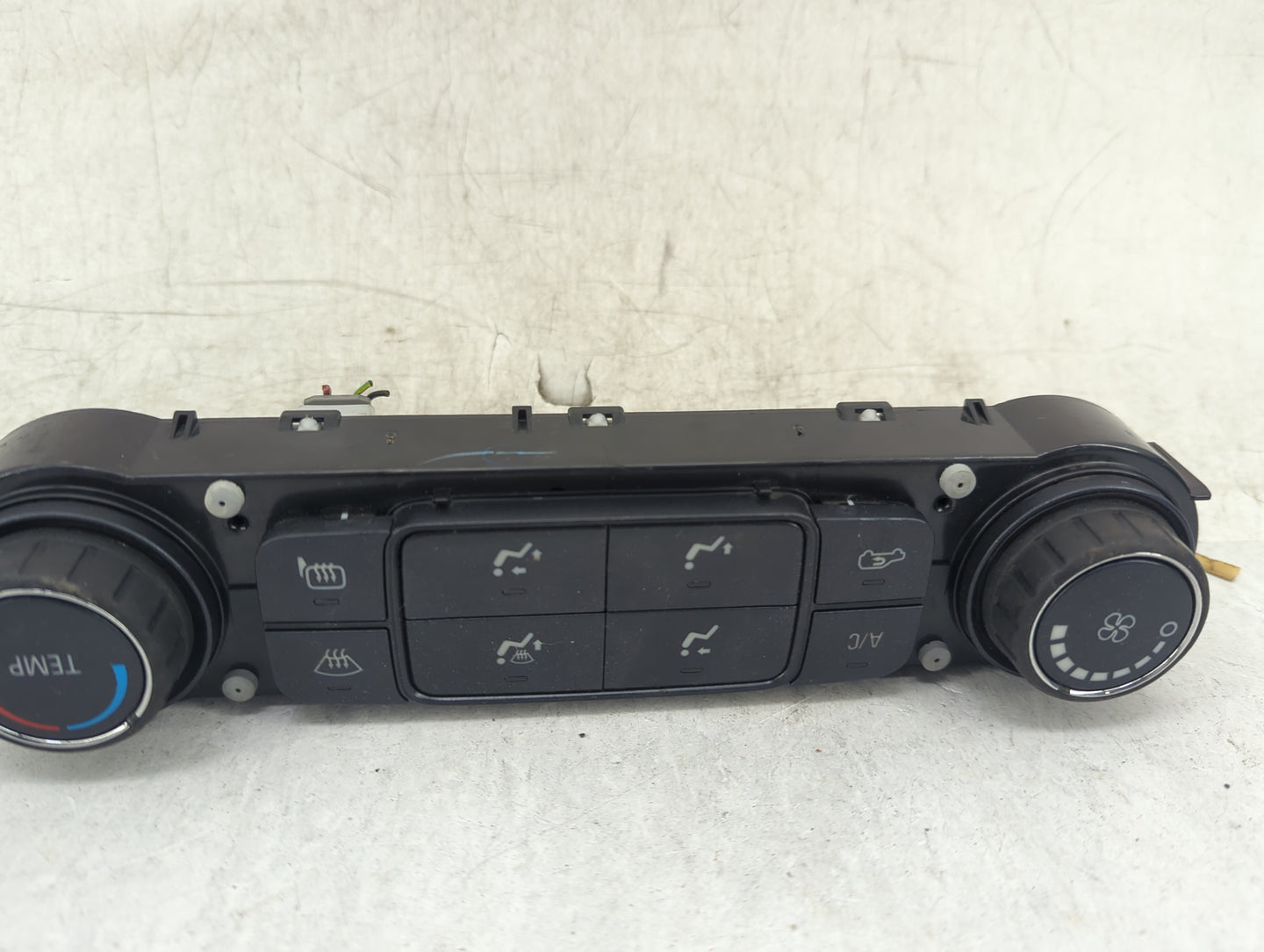 2014-2019 Chevrolet Silverado 1500 Climate Control Module Temperature AC/Heater Replacement P/N:23486621 Fits OEM Used Auto 