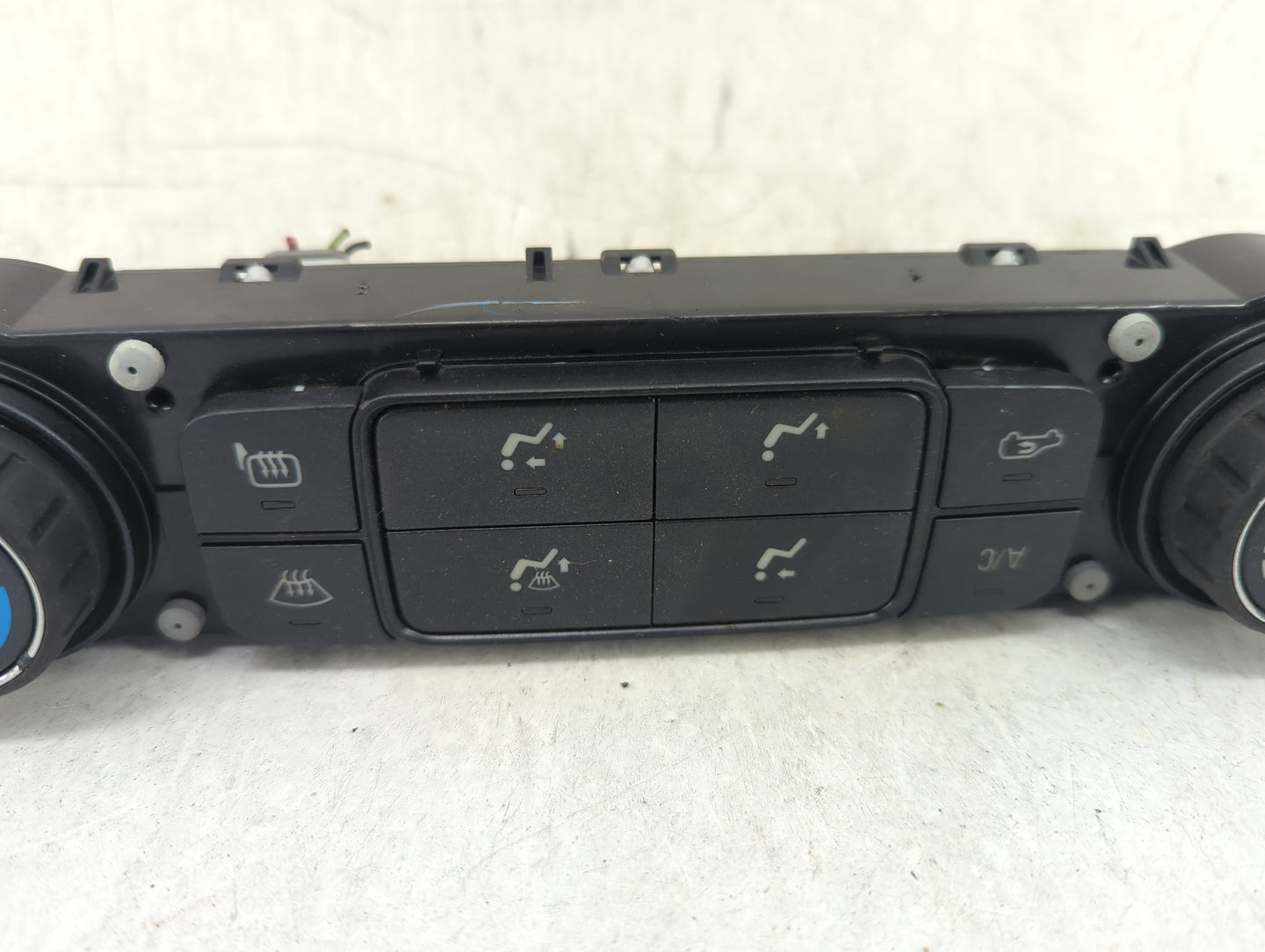 2014-2019 Chevrolet Silverado 1500 Climate Control Module Temperature AC/Heater Replacement P/N:23486621 Fits OEM Used Auto 