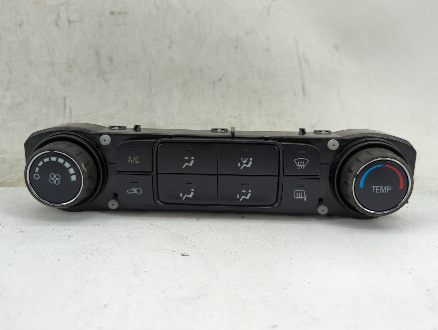 2016 Chevrolet Silverado 1500 Climate Control Module Temperature AC/Heater Replacement P/N:23486621 Fits OEM Used Auto Parts