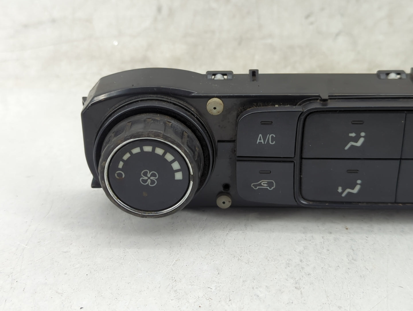 2014-2019 Chevrolet Silverado 1500 Climate Control Module Temperature AC/Heater Replacement P/N:23486619 7370200000000X Fits