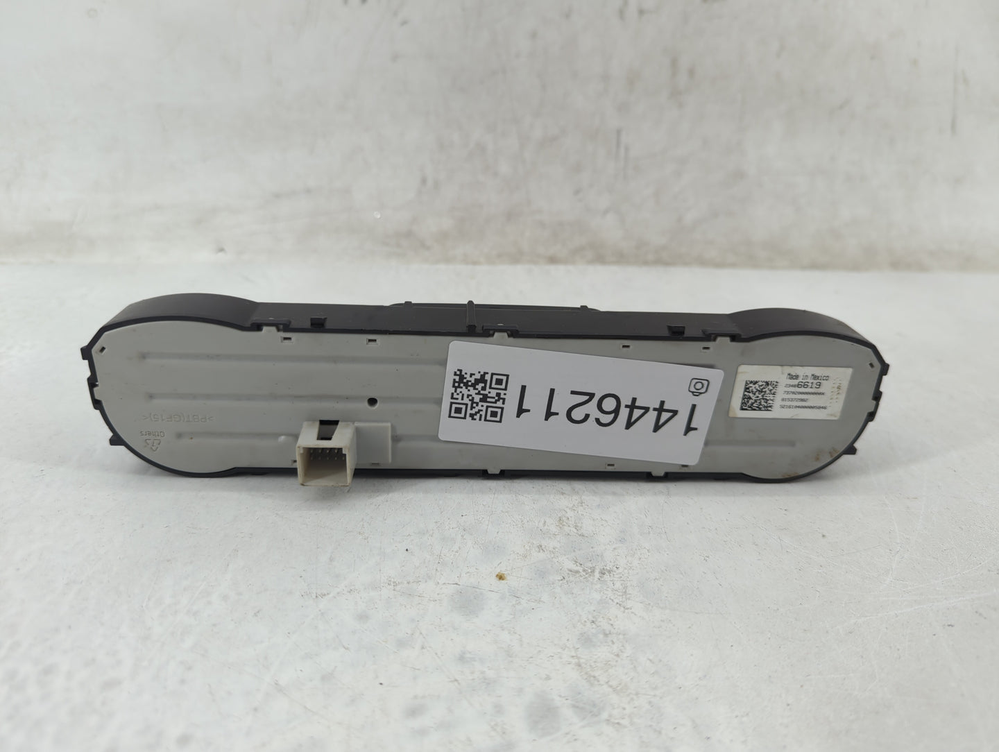 2014-2019 Chevrolet Silverado 1500 Climate Control Module Temperature AC/Heater Replacement P/N:23486619 7370200000000X Fits