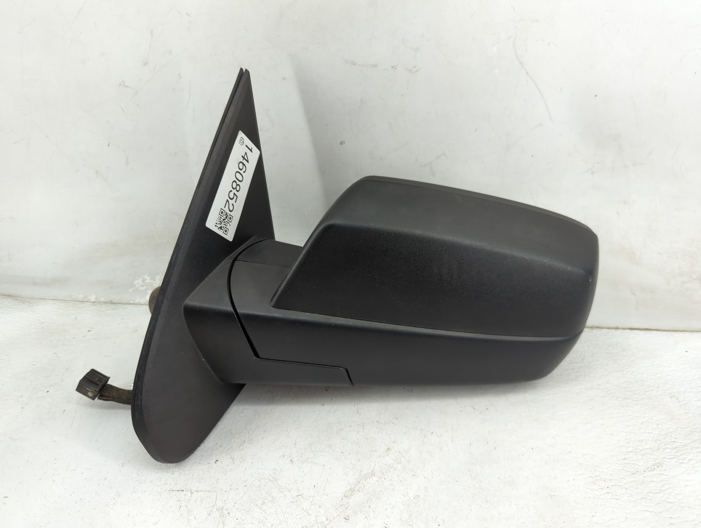 2014-2019 Chevrolet Silverado 1500 Passenger Side View Mirror - Right Door Mirror OEM Used - Oemusedautoparts1.com