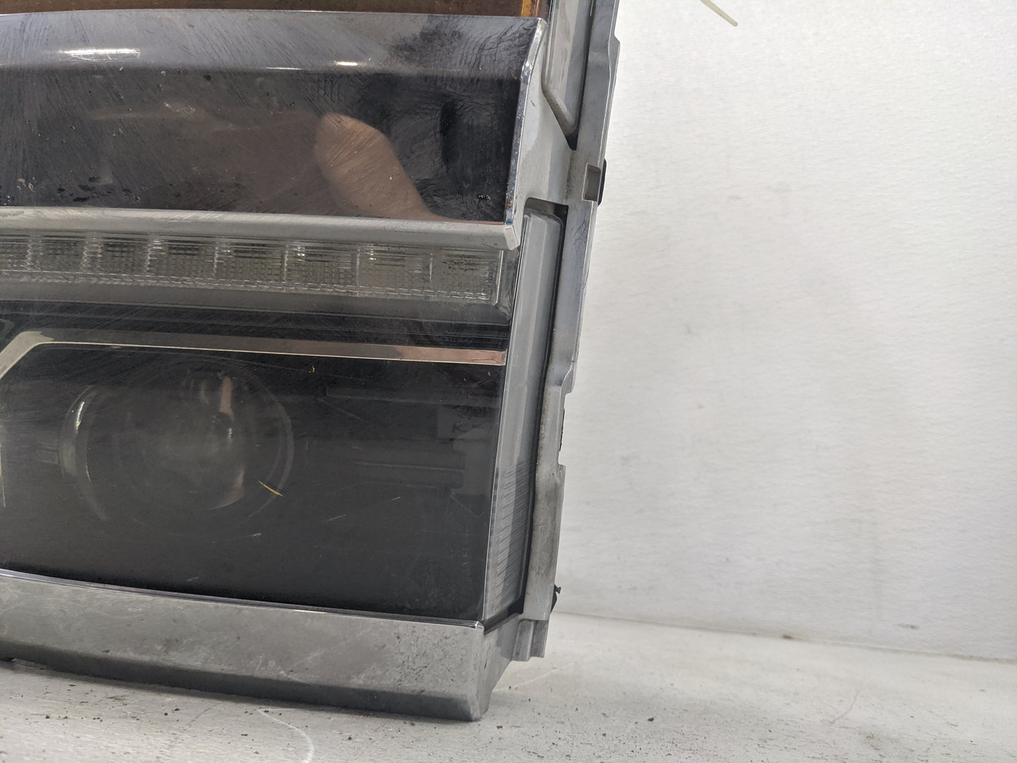 2016 Chevrolet Silverado 1500 Driver Left Oem Head Light Headlight Lamp - Oemusedautoparts1.com