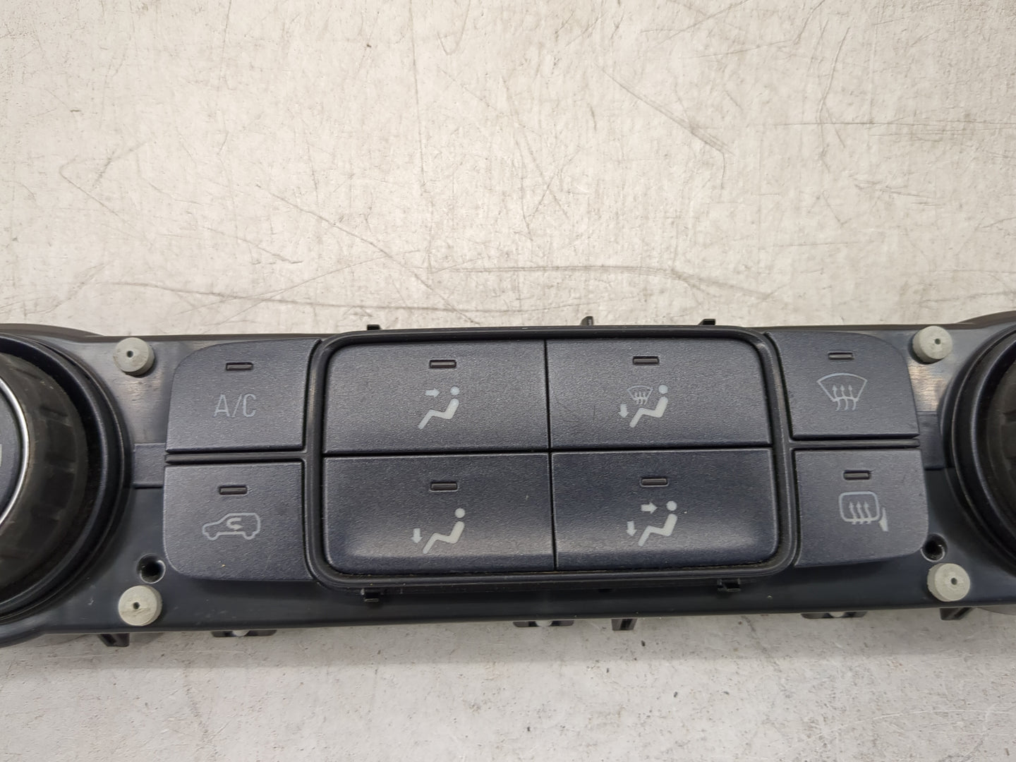2014-2019 Chevrolet Silverado 1500 Climate Control Module Temperature AC/Heater Replacement P/N:23486621 Fits OEM Used Auto 