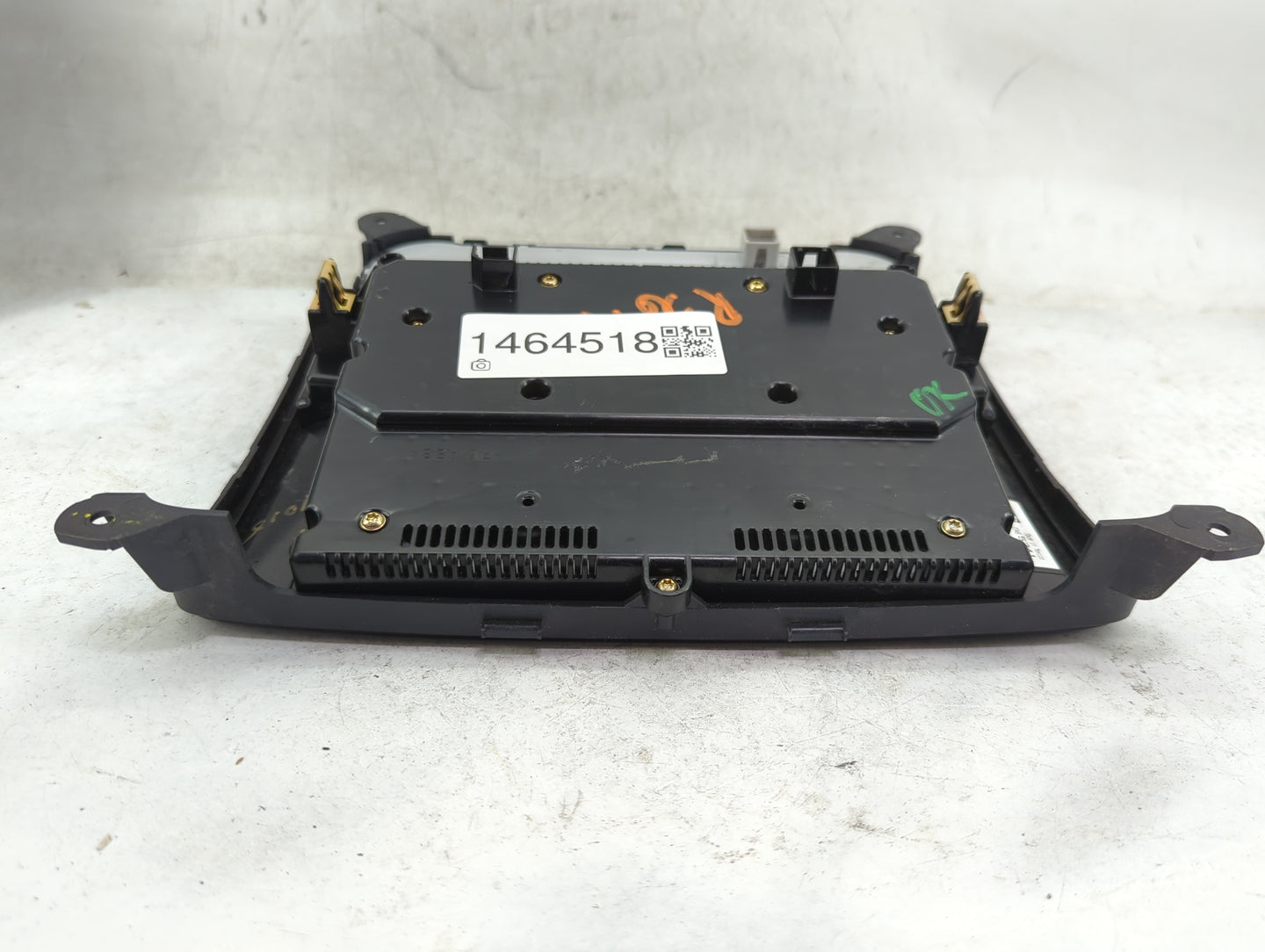 2015-2016 Chevrolet Silverado 1500 Radio Control Panel - Oemusedautoparts1.com