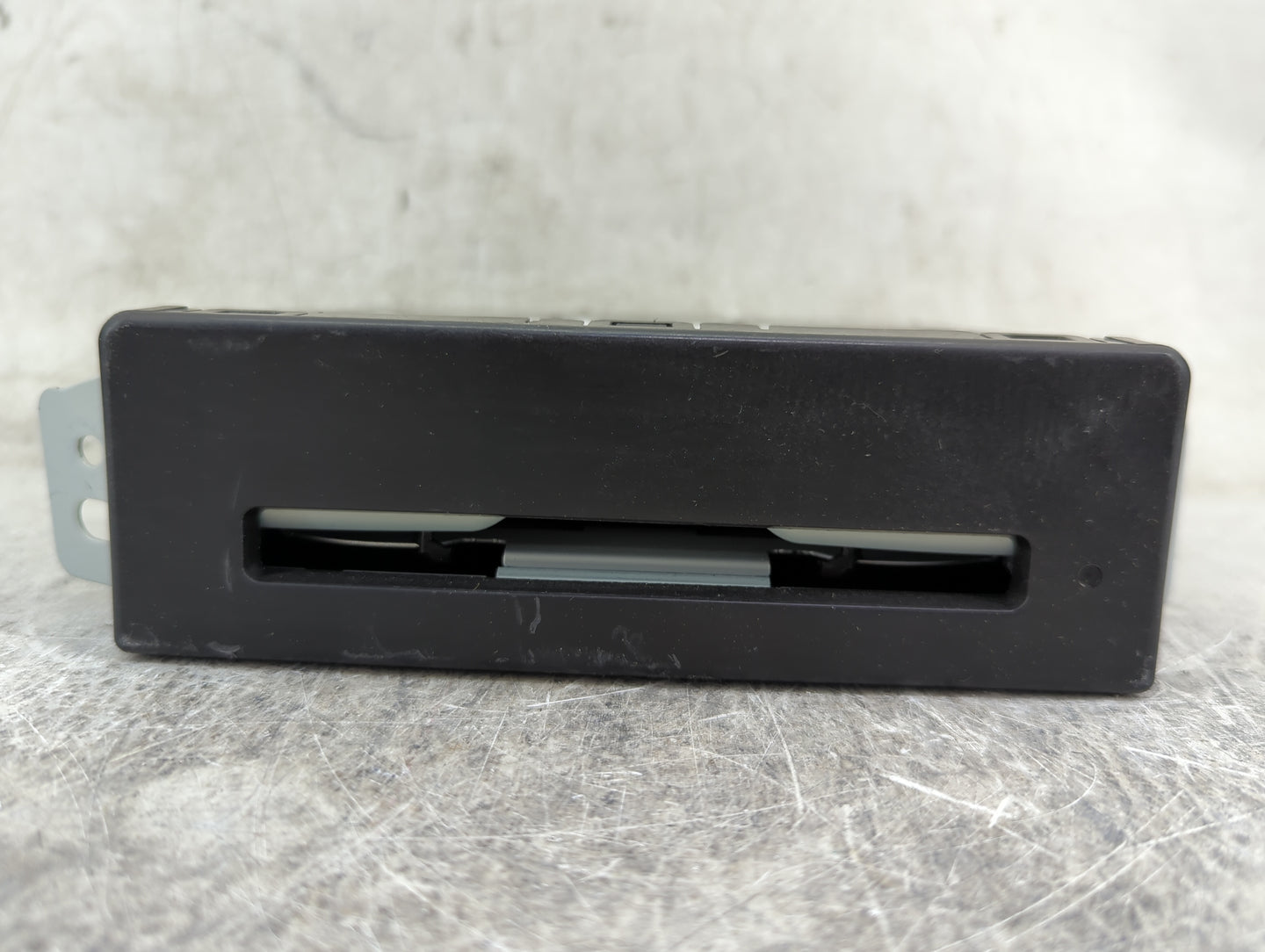 2016 Chevrolet Silverado 1500 Radio AM FM Cd Player Receiver Replacement P/N:13594481 13506371, GMP7NF, TG5 Fits Fits 2017 O
