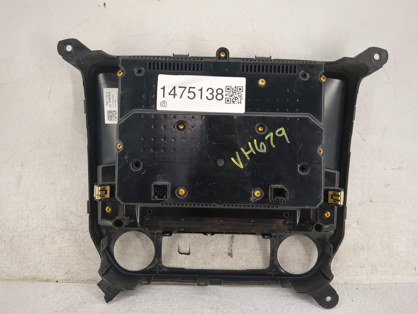 2015-2016 Chevrolet Silverado 1500 Radio Control Panel Black - Oemusedautoparts1.com