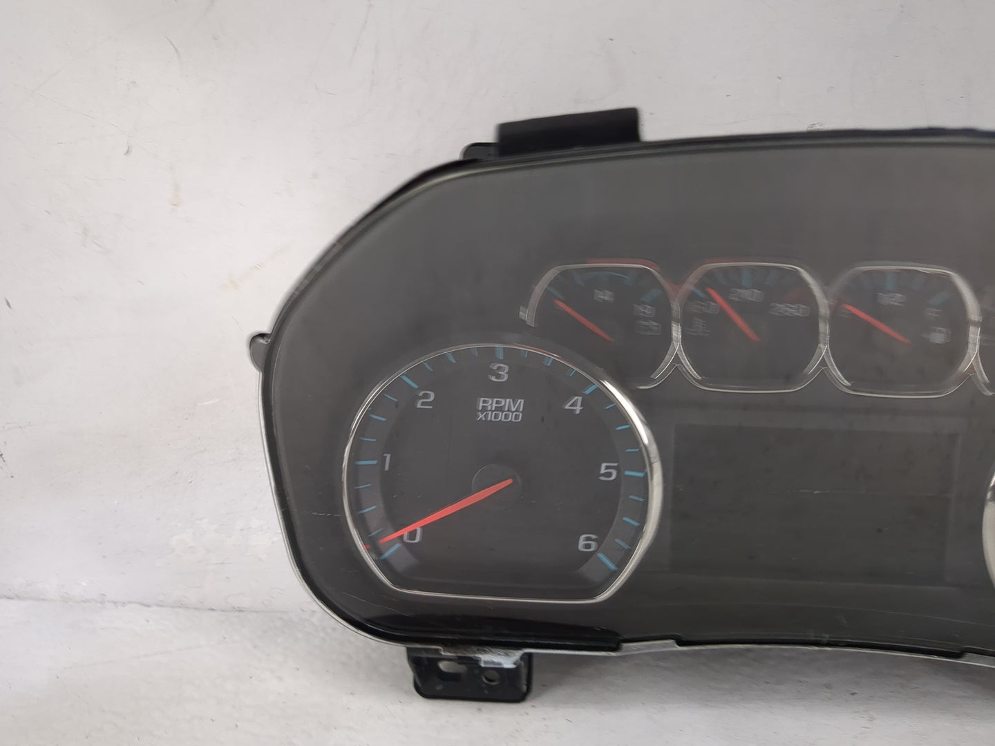 2016 Chevrolet Silverado 1500 Instrument Cluster Speedometer Gauges P/N:23391331 3915268AH630ESC0, 28496955 Miles: Fits OEM 