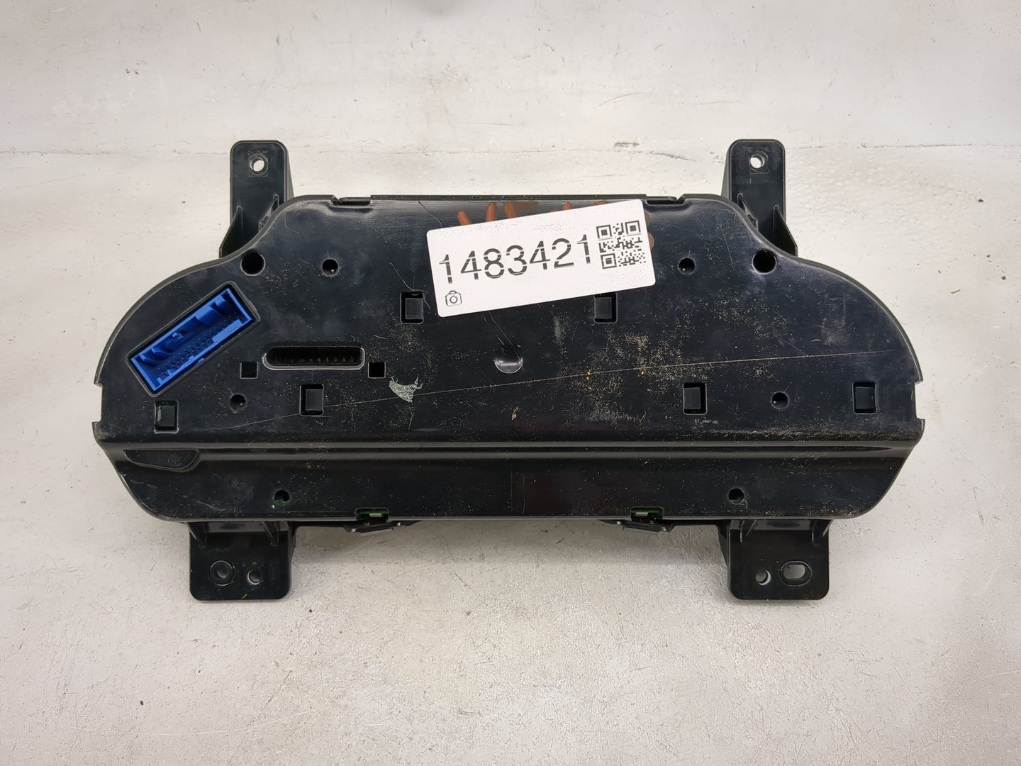 2016 Chevrolet Silverado 1500 Instrument Cluster Speedometer Gauges P/N:84026894 28516641, 28333223 Miles: Fits OEM Used Aut