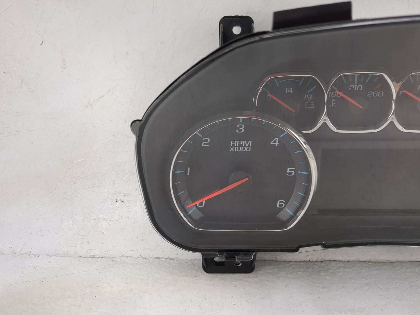 2016 Chevrolet Silverado 1500 Instrument Cluster Speedometer Gauges P/N:84390802 7110500000000X, 812812097 Miles: Fits OEM U