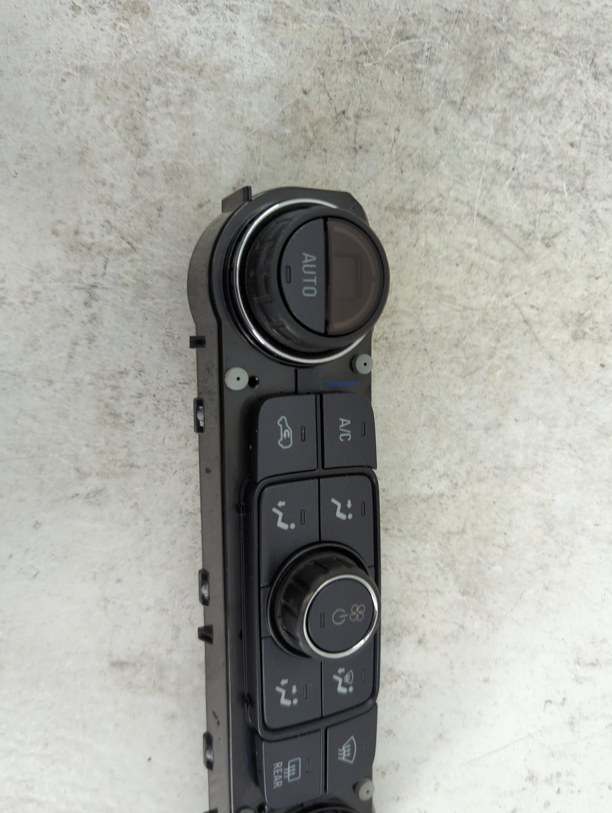 2014-2019 Chevrolet Silverado 1500 Climate Control Module Temperature AC/Heater Replacement P/N:23486614 815372982 Fits OEM 