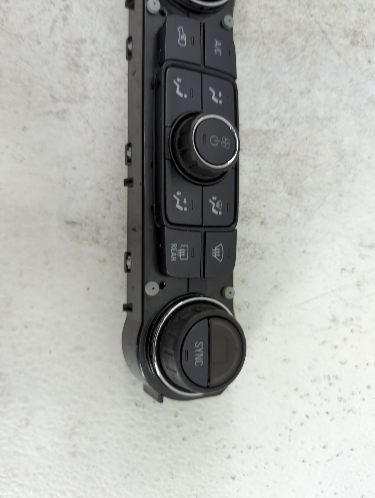 2014-2019 Chevrolet Silverado 1500 Climate Control Module Temperature AC/Heater Replacement P/N:23486614 815372982 Fits OEM 