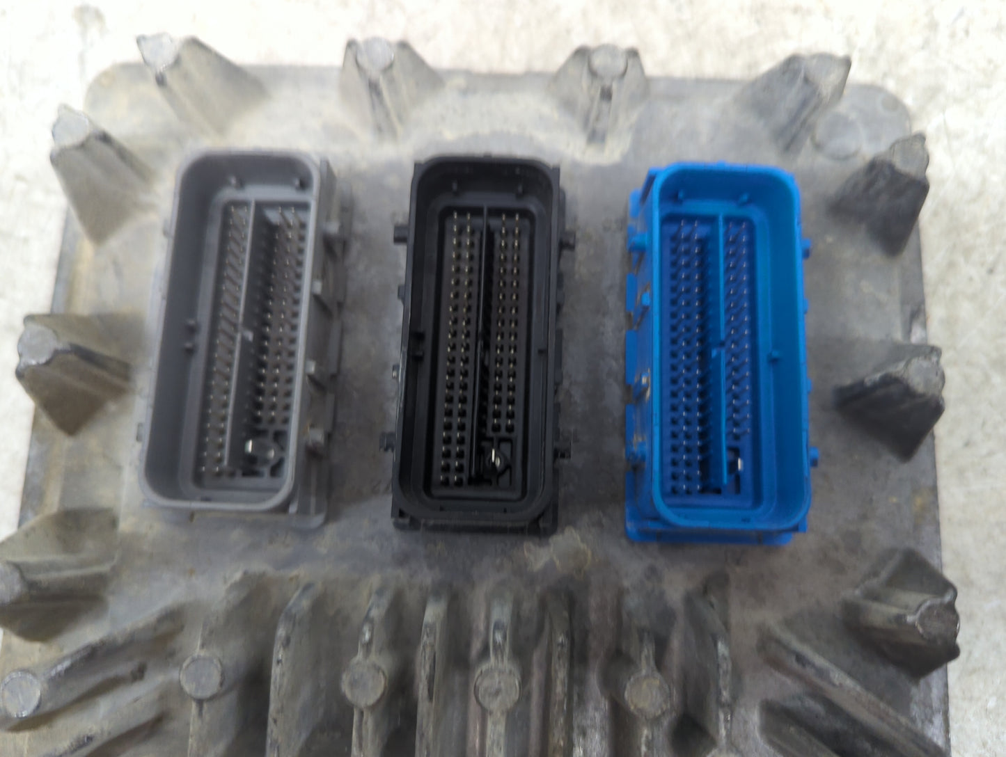 2014-2016 Chevrolet Silverado 1500 PCM Engine Control Computer ECU ECM PCU OEM P/N:12673228 12672587 Fits Fits 2014 2015 201