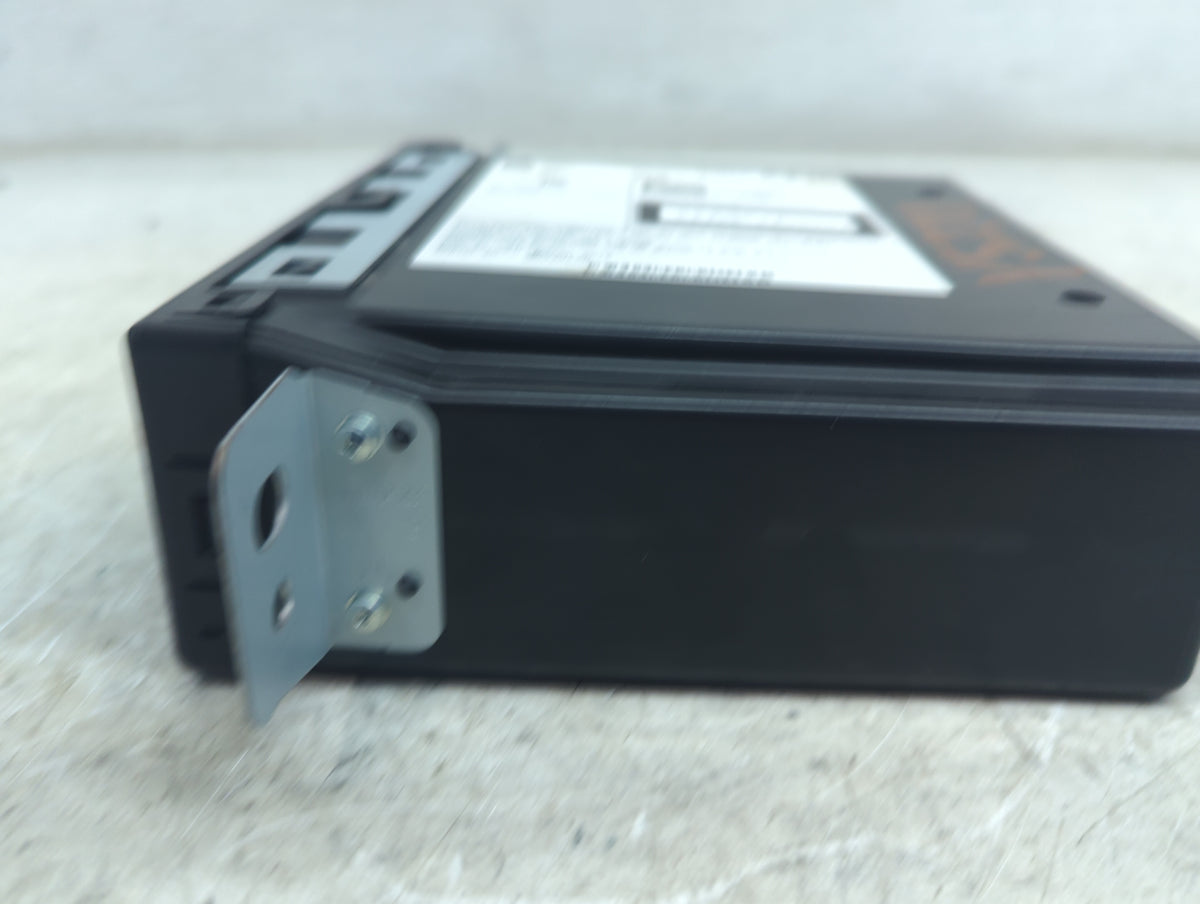 2015-2019 Chevrolet Silverado 1500 Radio Cd Changer 84016435 - Oemusedautoparts1.com