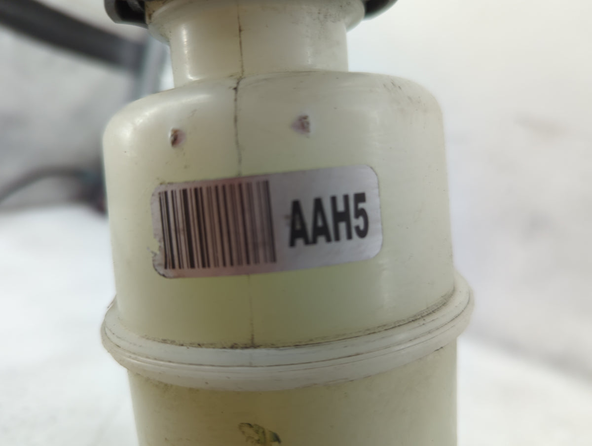 2014-2019 Chevrolet Silverado 1500 Brake Master Cylinder 1498715 - Oemusedautoparts1.com