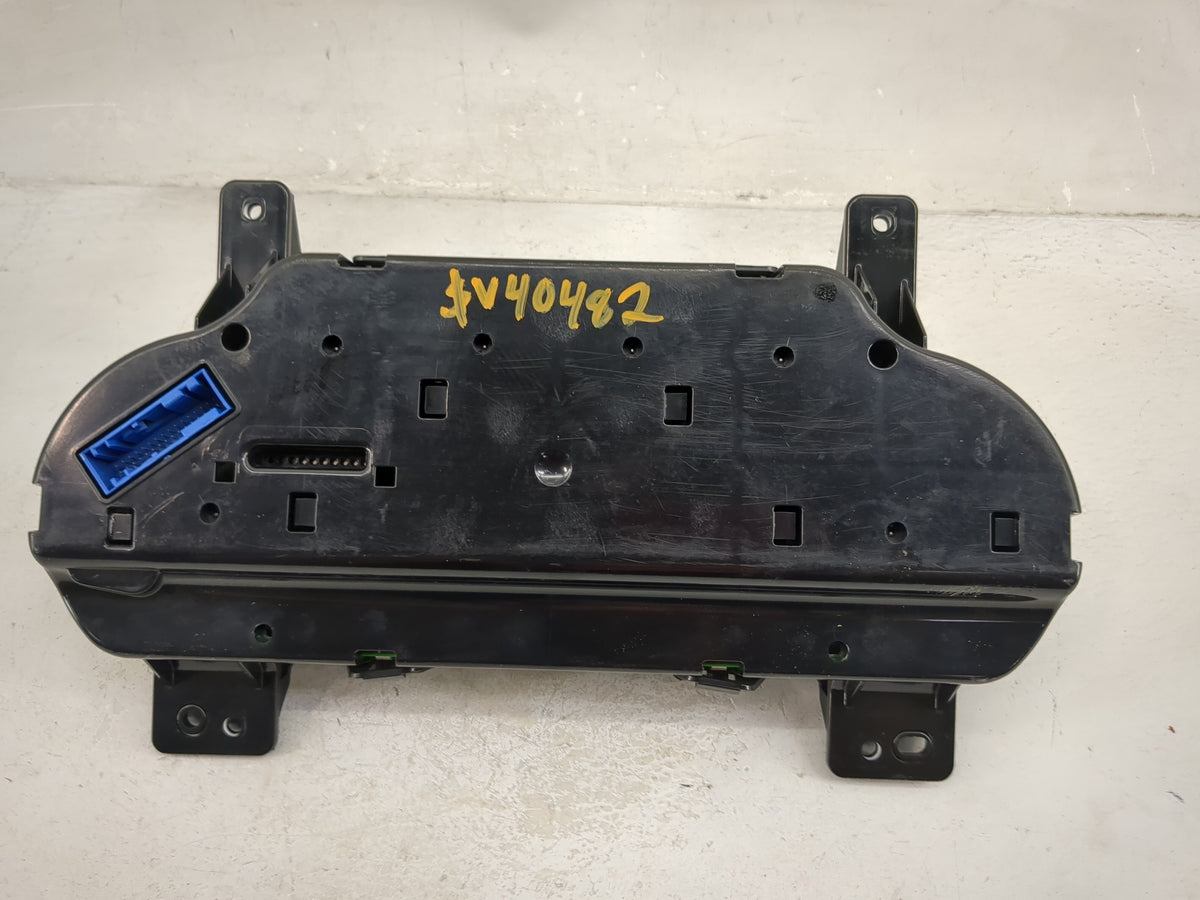 2016 Chevrolet Silverado 1500 Instrument Cluster Speedometer Gauges P/N:84026892 28516649 Miles: Fits OEM Used Auto Parts - 