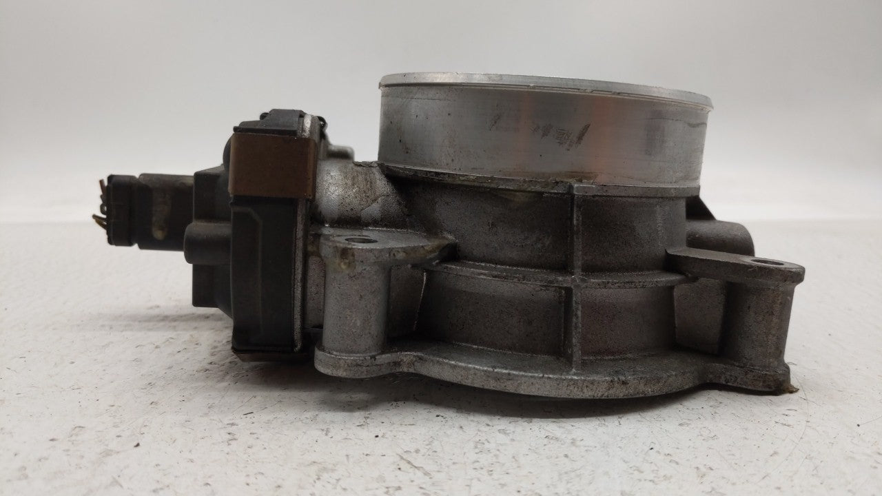 2014-2019 Chevrolet Silverado 1500 Throttle Body P/N:12678224 12617792 Fits Fits 2014 2015 2016 2017 2018 2019 OEM Used Auto