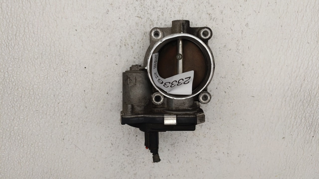2016-2019 Chevrolet Silverado 1500 Throttle Body P/N:12669536AA 12676296AA, 12676296A Fits Fits 2016 2017 2018 2019 OEM Used