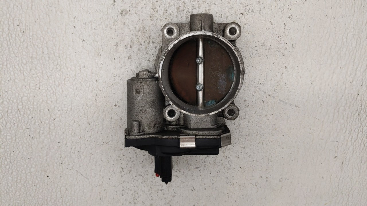 2016-2019 Chevrolet Silverado 1500 Throttle Body P/N:12669536AA 12676296AA, 12676296A Fits Fits 2016 2017 2018 2019 OEM Used