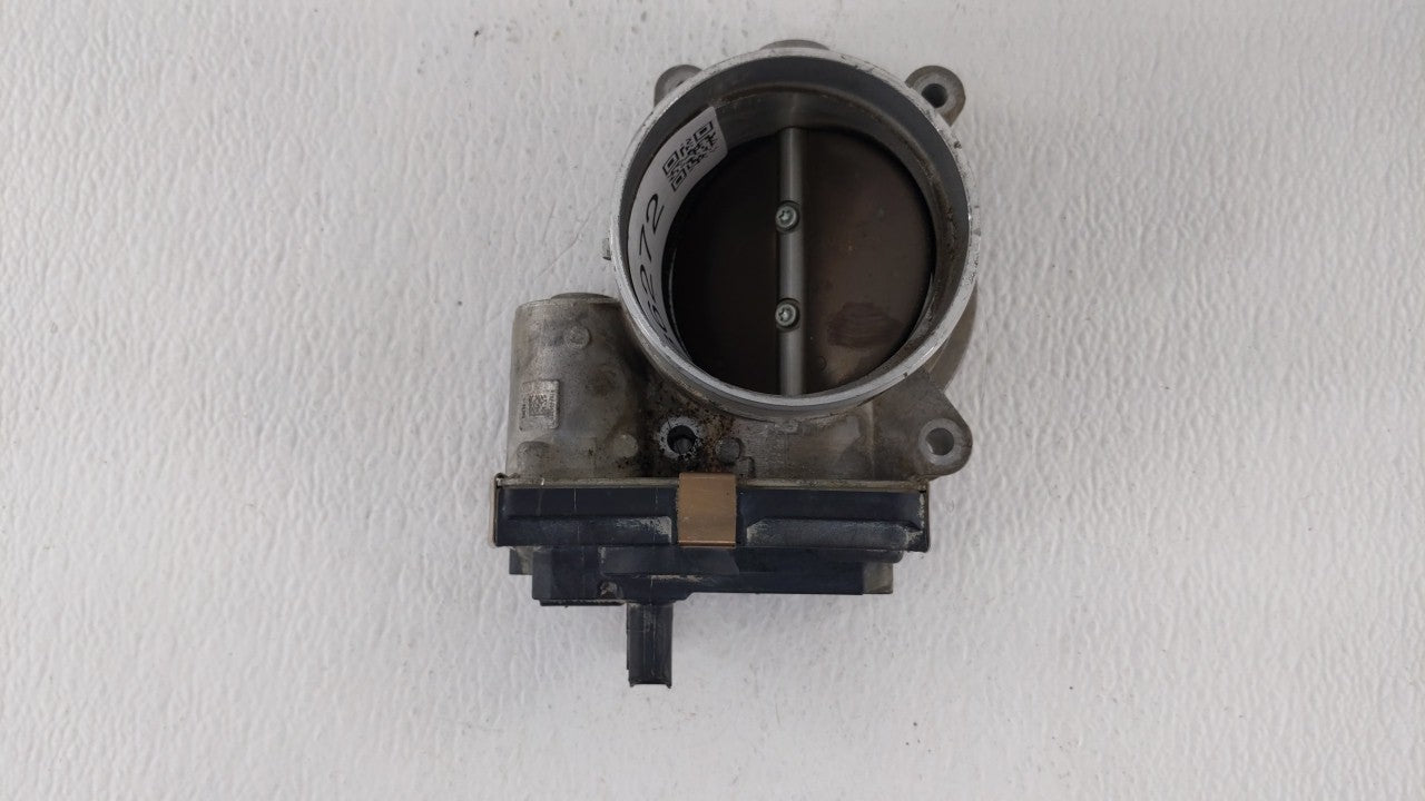 2014-2019 Chevrolet Silverado 1500 Throttle Body P/N:12678224 12617792 Fits Fits 2014 2015 2016 2017 2018 2019 OEM Used Auto