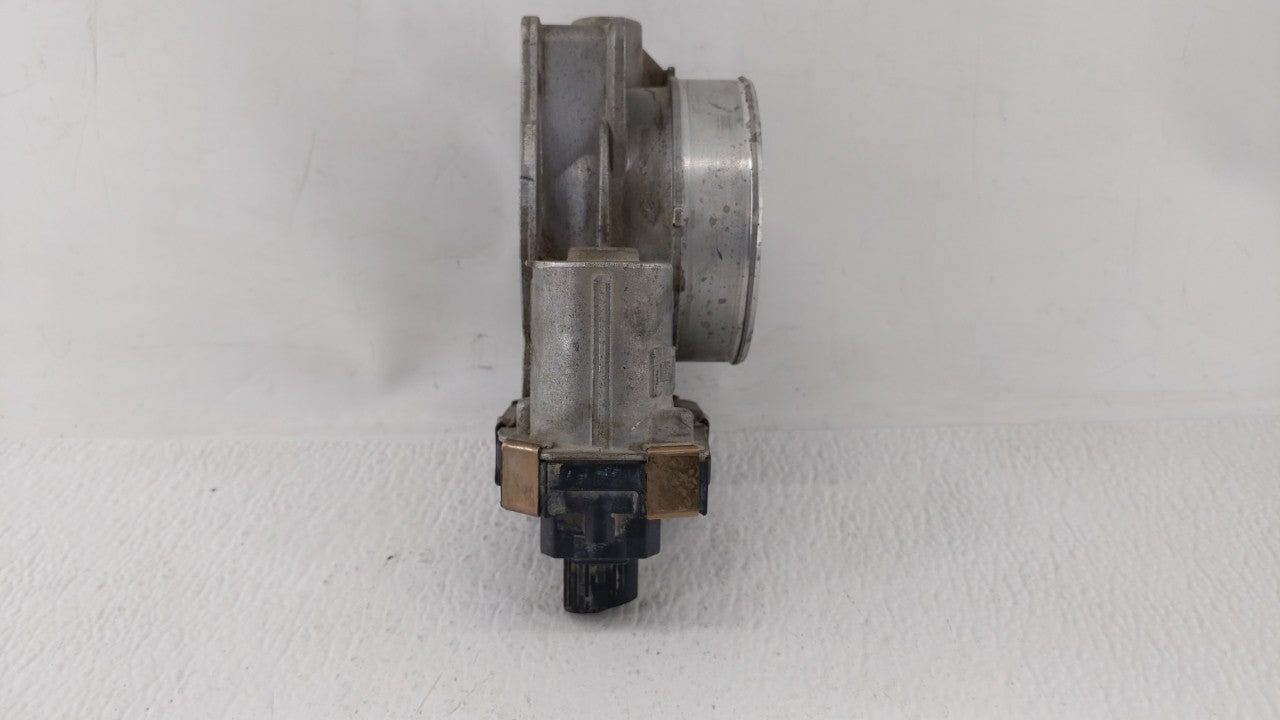 2014-2019 Chevrolet Silverado 1500 Throttle Body P/N:12678224 12617792 Fits Fits 2014 2015 2016 2017 2018 2019 OEM Used Auto