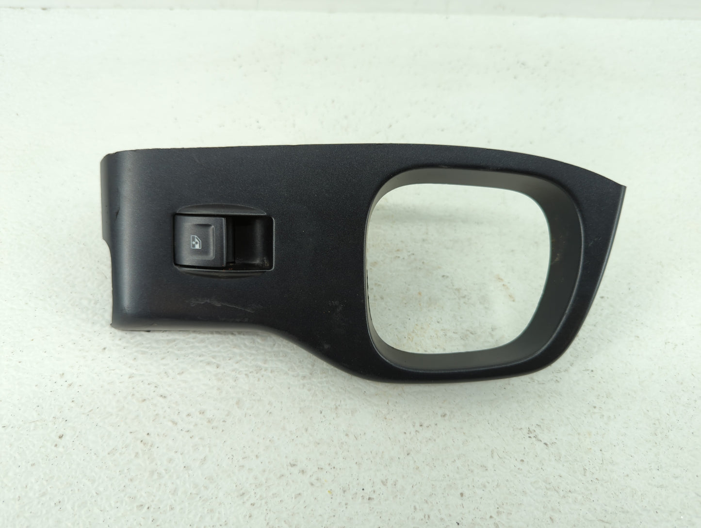 2016 Chevrolet Silverado 1500 Passenger Right Power Window Switch - Oemusedautoparts1.com