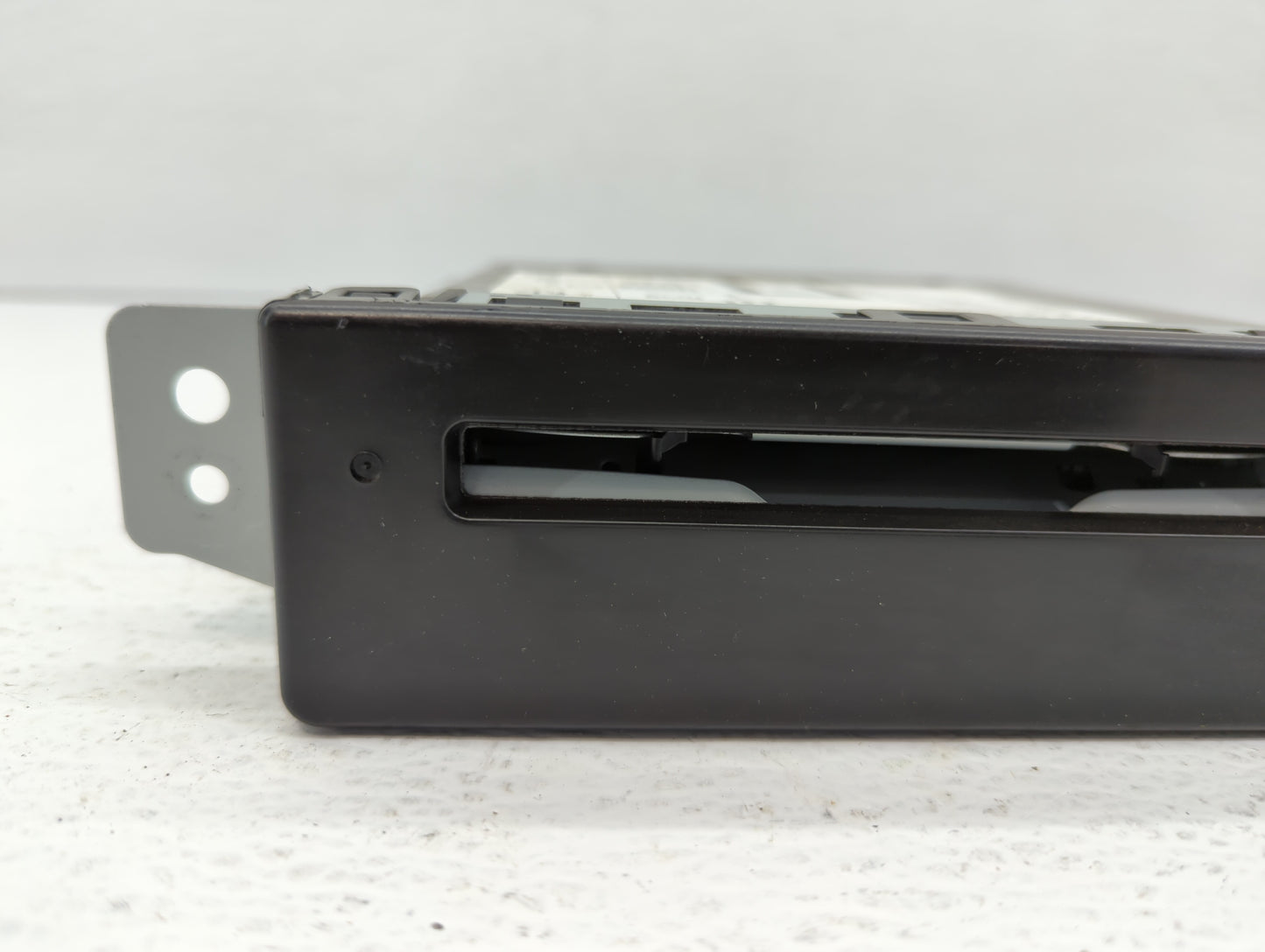 2015-2019 Chevrolet Silverado 1500 Am Fm Cd Player Radio Receiver - Oemusedautoparts1.com