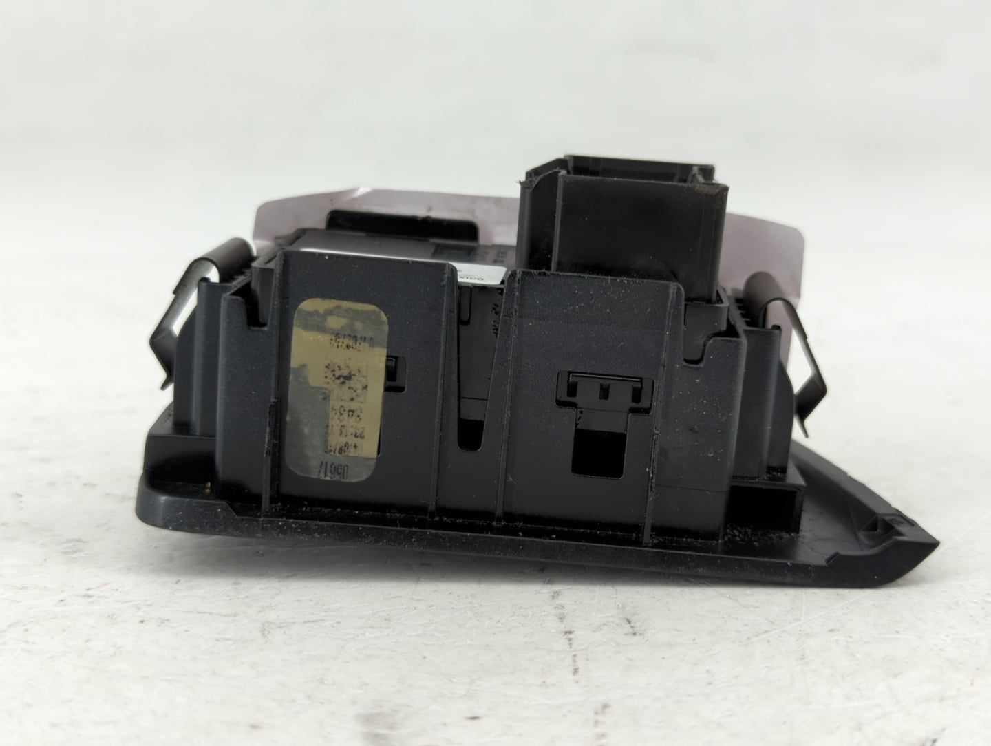 2016 Chevrolet Silverado 1500 Passenger Right Power Window Switch - Oemusedautoparts1.com