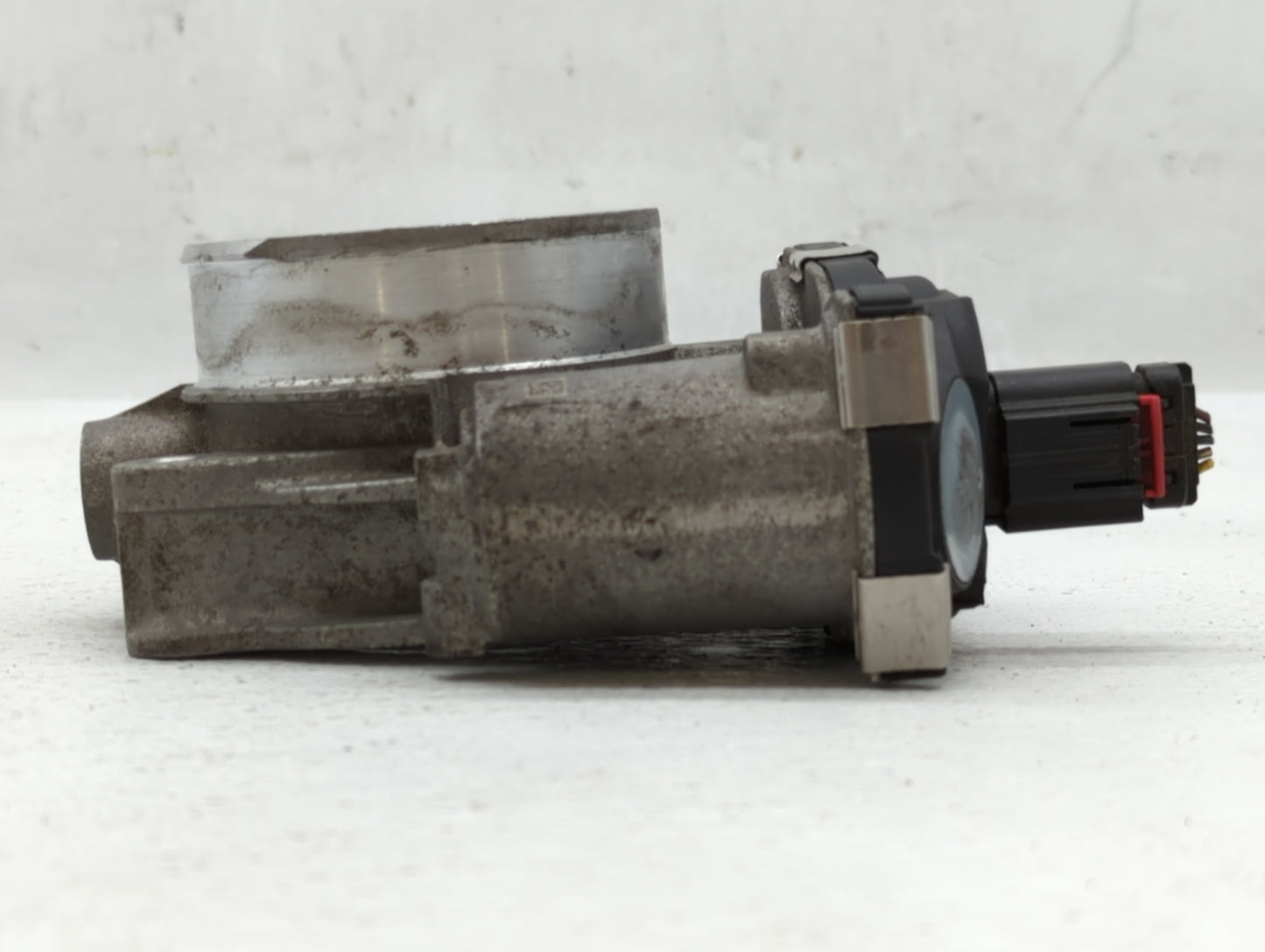 2016 Chevrolet Silverado 1500 Throttle Body P/N:12676296AA Fits Fits 2017 2018 2019 2020 2021 2022 OEM Used Auto Parts - Oem