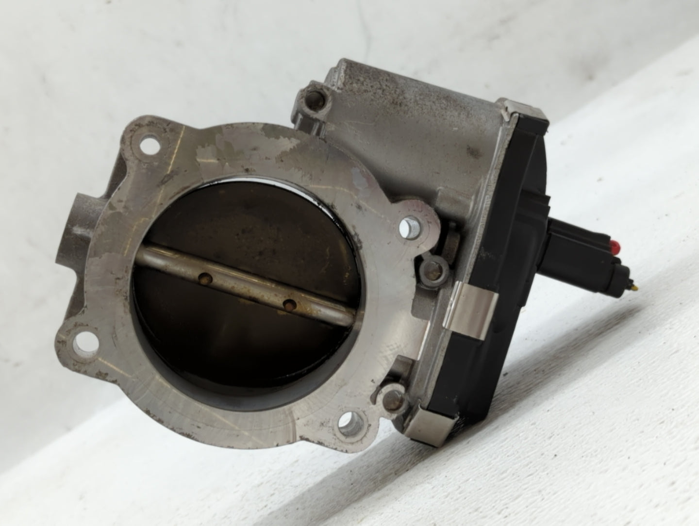 2016 Chevrolet Silverado 1500 Throttle Body P/N:12676296AA Fits Fits 2017 2018 2019 2020 2021 2022 OEM Used Auto Parts - Oem